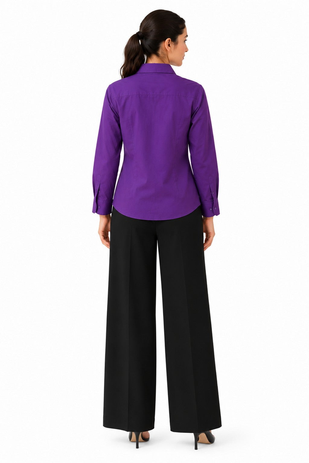 Clean, minimal back with a classic collar, smooth tailoring, and a relaxed contemporary fit.