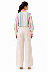 Clean striped back with continuous vertical multicolour detailing
